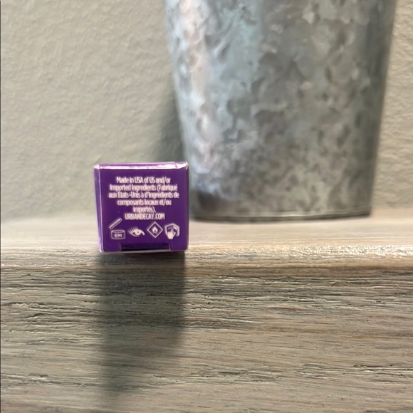 Urban Decay Big Bush Brow Gel - Brunette Betty - Picture 5 of 6